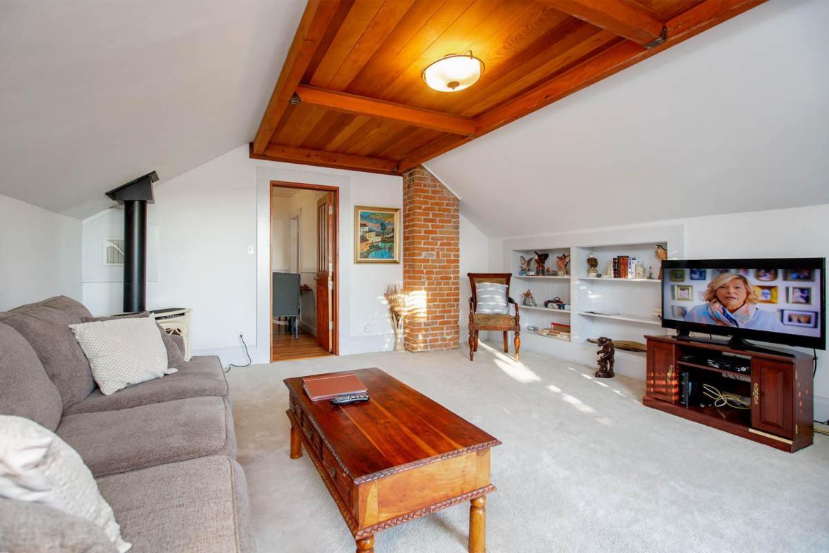 Alameda 3Br Unique Victorian Penthouse With Deck And Outdoor Furniture, Ac, 3 Blocks To Beach & Shopping Center & 2 Free Parking Spaces Luaran gambar